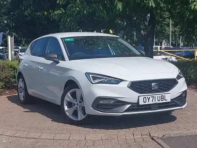 Used Seat Leon FR 130 HP (95 kW) 2021 White Hatchback