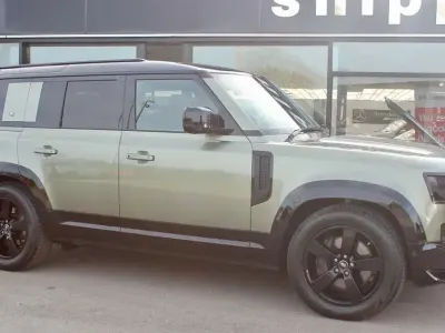 Used Land Rover Defender HSE Dynamic 300 HP (220 kW) 2022 Green SUV