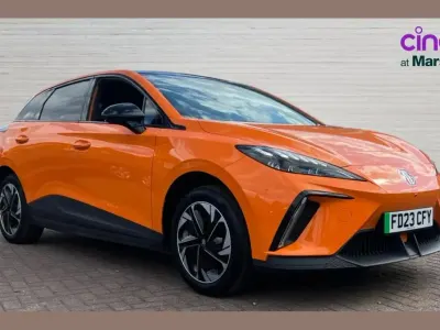 Used MG MG4 EV Trophy 150 kW (204 HP) 2023 Orange Hatchback