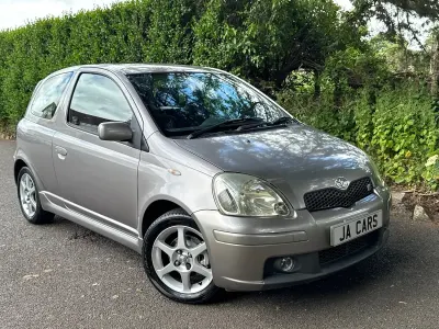 Used Toyota Yaris Sport 150 HP (110 kW) 2004 Silver Hatchback