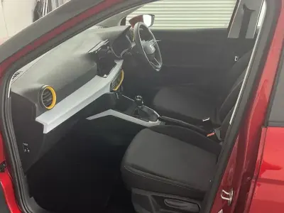 Used Seat Arona SE Technology 95 HP (69 kW) 2023 Red SUV