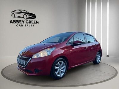 Used Peugeot 208 Access 68 HP (50 kW) 2013 Red Hatchback