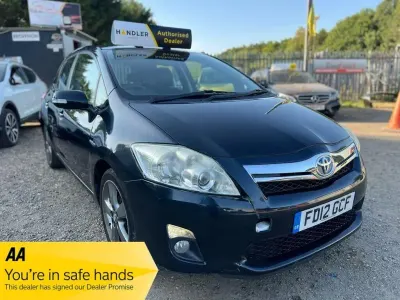 Used Toyota Auris Hybrid