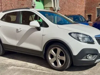 Used Vauxhall Mokka 140 HP (102 kW) 2015 White SUV