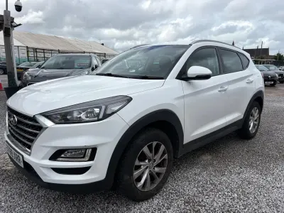 Used Hyundai Tucson SE 132 HP (97 kW) 2020 White SUV