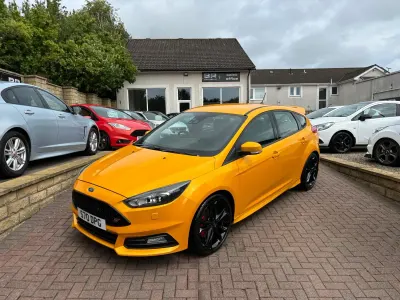 Used Ford Focus ST 2017 Yellow Hatchback