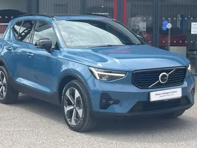 Used Volvo XC40 Ultimate 194 HP (142 kW) 2022 Blue SUV