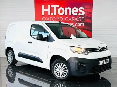 Używany Citroën Berlingo Start 75 KM (55 kW) 2021 Biały Minivan