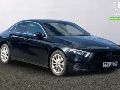 Käytetty Mercedes A180 116 HP (85 kW) 2020 Musta Sedan