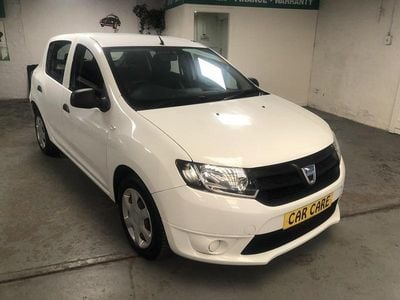 White Used 2014 Dacia Sandero Ambiance Hatchback | £4,490