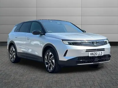 New Vauxhall Grandland X Design Edition 101 HP (74 kW) 2026 Silver SUV