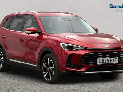 Używany MG ZS Trophy 196 KM (144 kW) 2024 Czerwony SUV