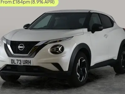 Begagnad Nissan Juke N-Connecta 114 HK (83 kW) 2023 Vit SUV