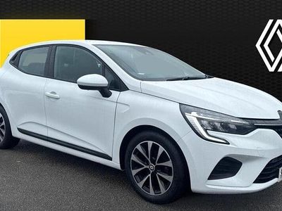 Used Renault Clio V Iconic 90 HP (66 kW) 2022 White Hatchback