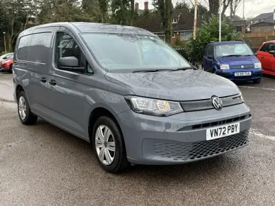 Usado VW Caddy S 2022 Cinzento Monovolume