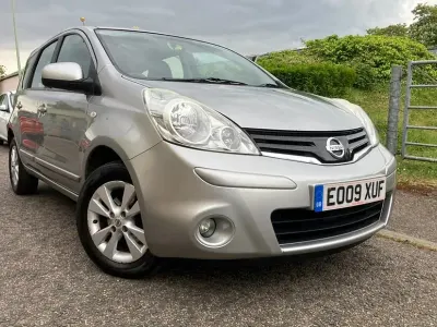 Begagnad Nissan Note Acenta 86 HK (63 kW) 2009 Silver Halvkombi