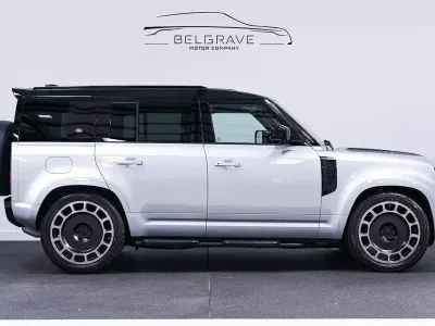 Używany Land Rover Defender S 250 KM (183 kW) 2024 Srebrny SUV