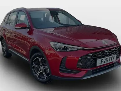 Usado MG ZS SE 196 CV (144 kW) 2025 Rojo SUV
