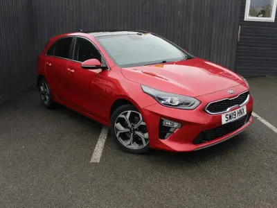 Used Kia Ceed First Edition 140 HP (102 kW) 2019 Red Hatchback