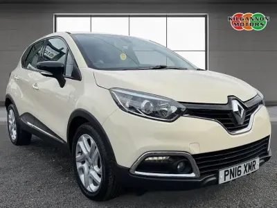 Used Renault Captur Dynamique 90 HP (66 kW) 2016 White SUV