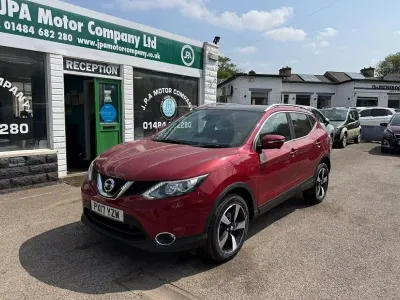 Used Nissan Qashqai N-Vision 2017 Red SUV