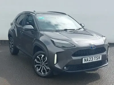 Used Toyota Yaris Hybrid Design 116 HP (85 kW) 2023 Grey Estate