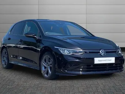 Used VW Golf VIII R-line 128 HP (94 kW) 2020 Deep black Hatchback