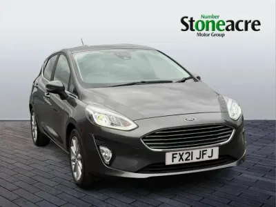 Usado Ford Fiesta Titanium 125 HP (91 kW) 2021 Cinzento Citadino