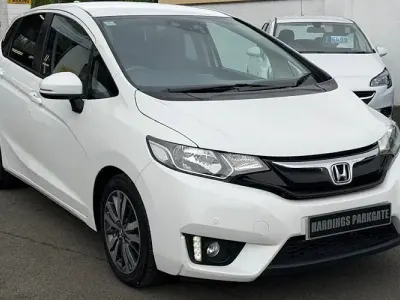 Used Honda Jazz EX 102 HP (75 kW) 2017 Pearlescent white Hatchback