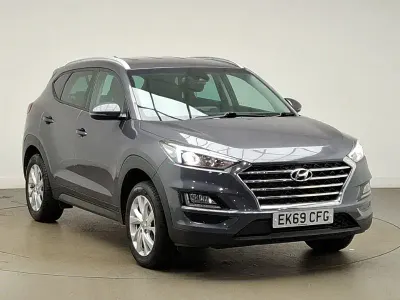 Usado Hyundai Tucson SE 132 CV (97 kW) 2019 Gris SUV