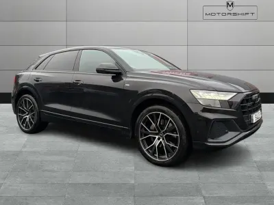 Begagnad Audi Q8 Comfort 286 HK (210 kW) 2020 Svart SUV