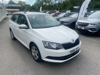 Used Skoda Fabia SE 110 HP (80 kW) 2016 White Estate