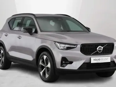 Used Volvo XC40 Plus 161 HP (118 kW) 2026 Silver SUV
