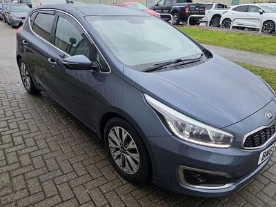 Blue Used 2016 Kia Ceed Hatchback | £5,995 (Fair price)