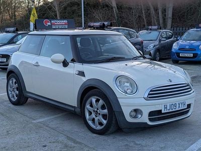 White Used 2009 Mini Cooper D Hatch Hatchback | £1,995 (Fair price)