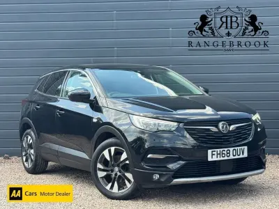 Used Vauxhall Grandland X Sport 130 HP (95 kW) 2019 Black SUV