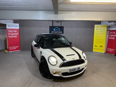 Begagnad Mini Cooper S Hatch 2008 Vit Halvkombi
