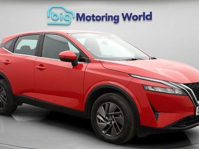 Begagnad Nissan Qashqai Acenta Premium 140 HK (102 kW) 2023 Röd SUV