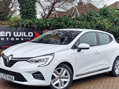 White Used 2020 Renault Clio V Play Hatchback | £8,790 (Fair price)