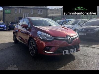 Used Renault Clio IV Iconic 90 HP (66 kW) 2019 Red Hatchback