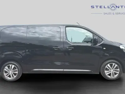 Used Peugeot Traveller Business-Line 175 HP (128 kW) 2018 Black MPV