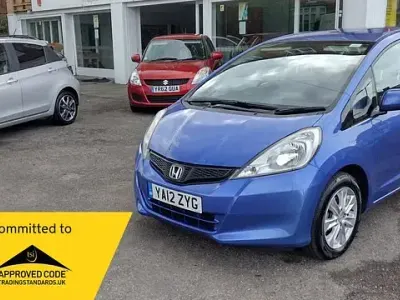 Używany Honda Jazz ES 99 KM (72 kW) 2012 Niebieski Hatchback