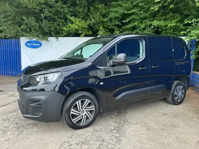 Used Peugeot Partner 131 HP (96 kW) 2020 Black MPV