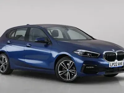 Used BMW 118 Sport Line 136 HP (100 kW) 2022 Blue Hatchback