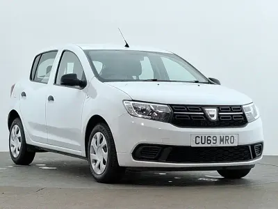 Used Dacia Sandero Essentiel 73 HP (53 kW) 2019 White Hatchback