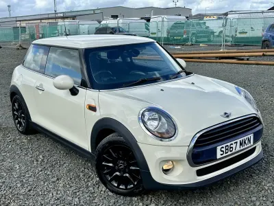 Used Mini Cooper Hatch 2017 White Hatchback
