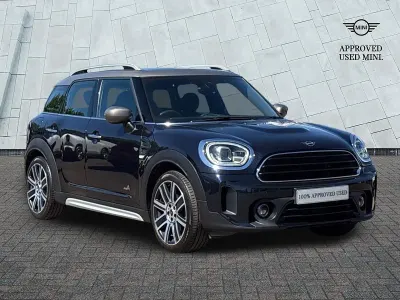 Usado Mini Cooper Countryman Exclusive 134 CV (98 kW) 2022 Negro SUV
