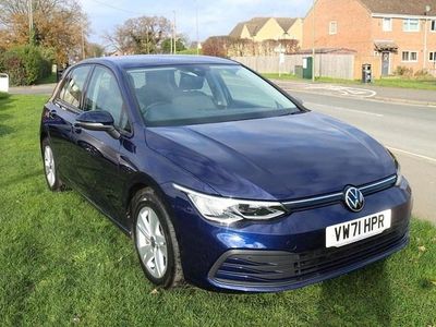 Used VW Golf VII Life 150 HP (110 kW) 2021 Blue Hatchback