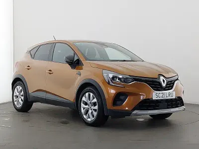 Begagnad Renault Captur Iconic 140 HK (102 kW) 2021 Orange SUV