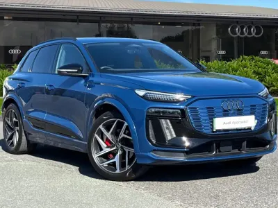 Używany Audi e-tron Performance 225 kW (306 KM) 2026 Niebieski SUV